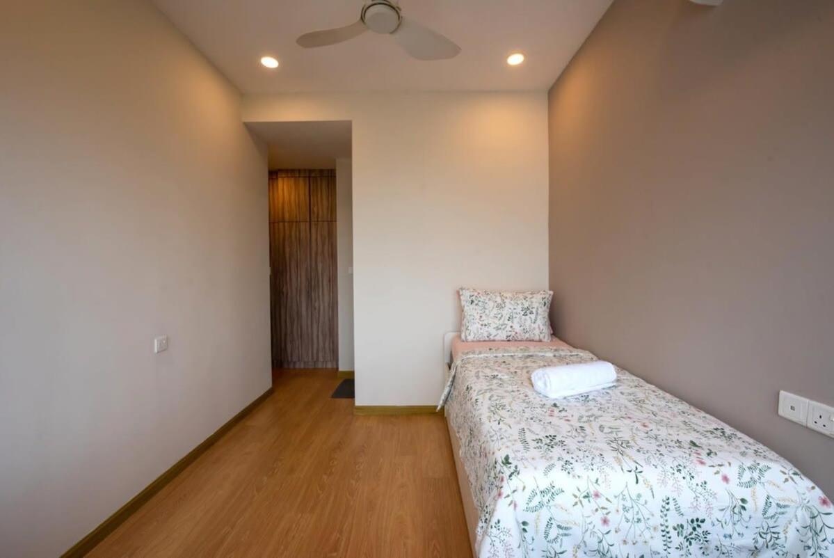 Comfy 3Br Apt In Danga Bay Free Parking Sea View Johor Bahru Luaran gambar